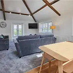 Host & Stay - 1 The Mount