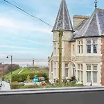 Host & Stay - 1 The Mount